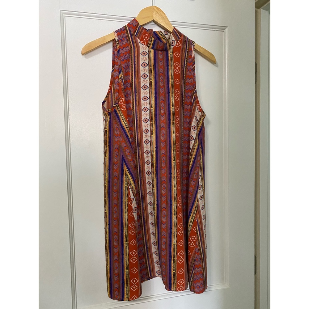 Printed, sleeveless, mock neck top dress